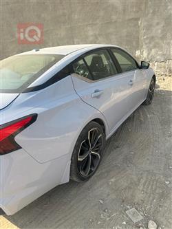 نیسان ئەلتیما